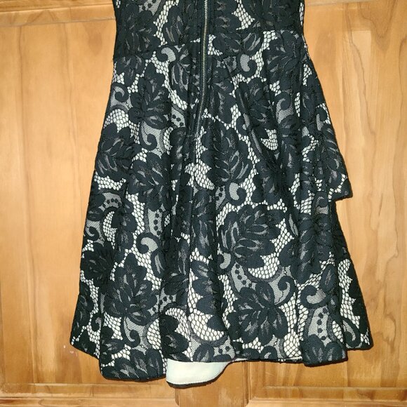 Windsor Black Lace High Neck Layered Mini Dress - Picture 6 of 6